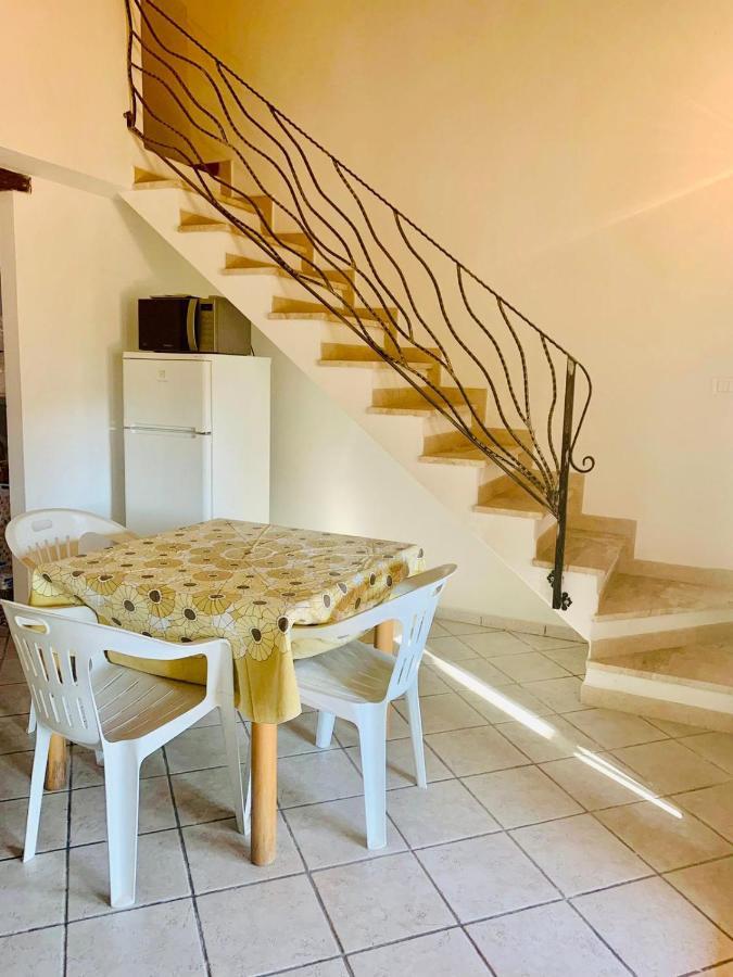 Appartamento I Geranei Centro San Teodoro  Luaran gambar